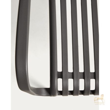 Уличный стул Isabellini из пластика графитового цвета Уличный стул Isabellini из пластика графитового цвета