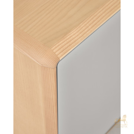 Комод Anielle из массива ясеня с тремя ящиками 98,9 x 78 см Комод Anielle из массива ясеня с тремя ящиками 98,9 x 78 см
